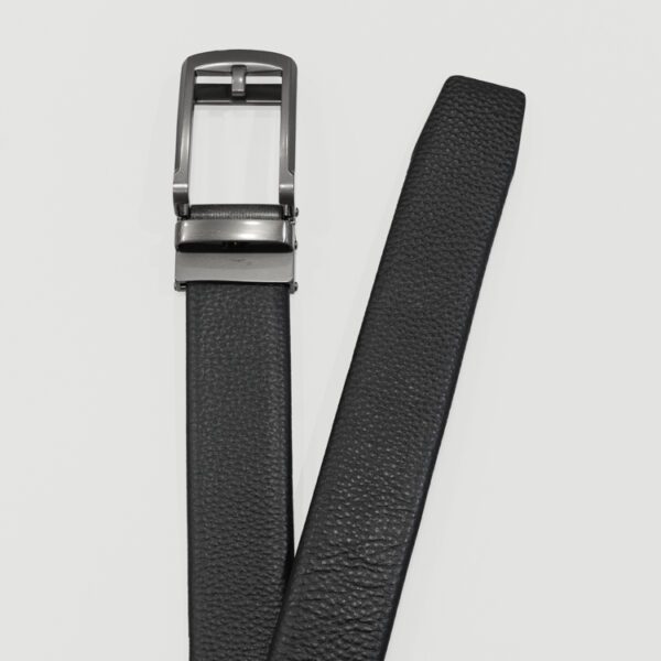 cincho negro diseno plano con hebilla metalica marca buckle cl sico 144775 222918 1