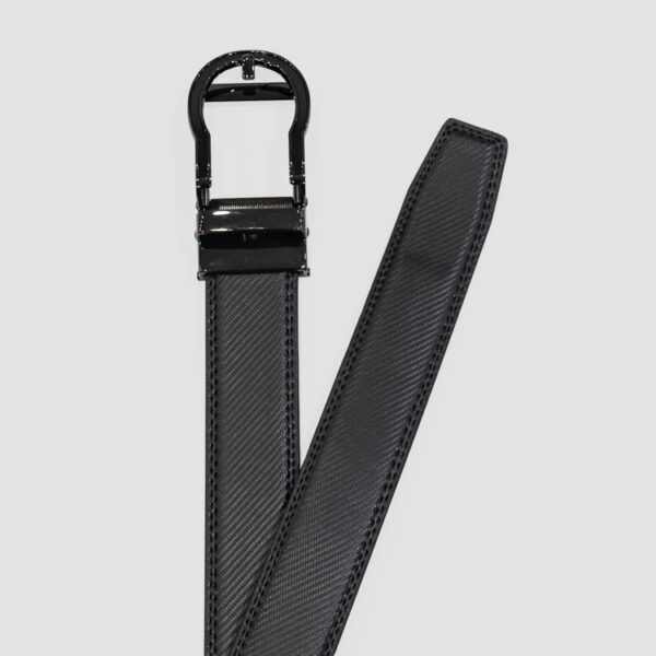 cincho negro estilo texturizado marca buckle cl sico 143865 222939 1