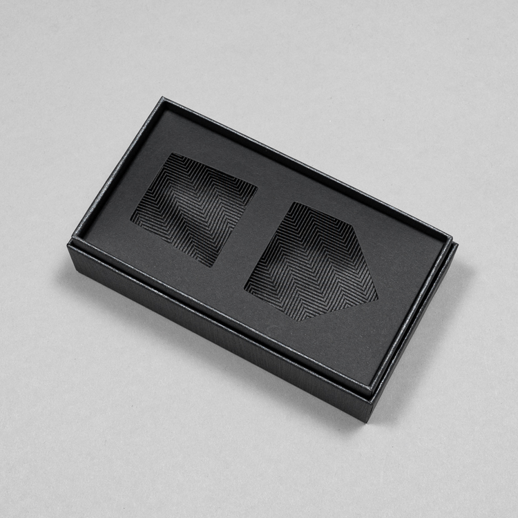 corbata negra estructura labrada marca buckle cl sico 149848 NEGRO 1