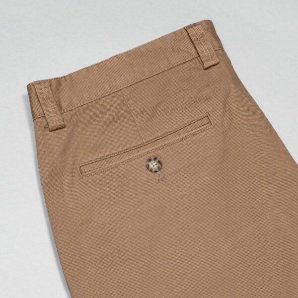 pantal n khaki estructura labrada marca carven slim 153183 273720 2