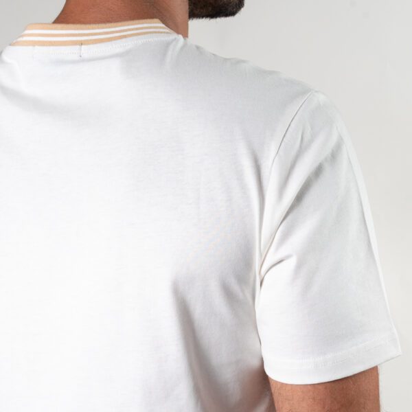 playera blanca estructura cuello contrastado marca carven slim 150891 270490 3