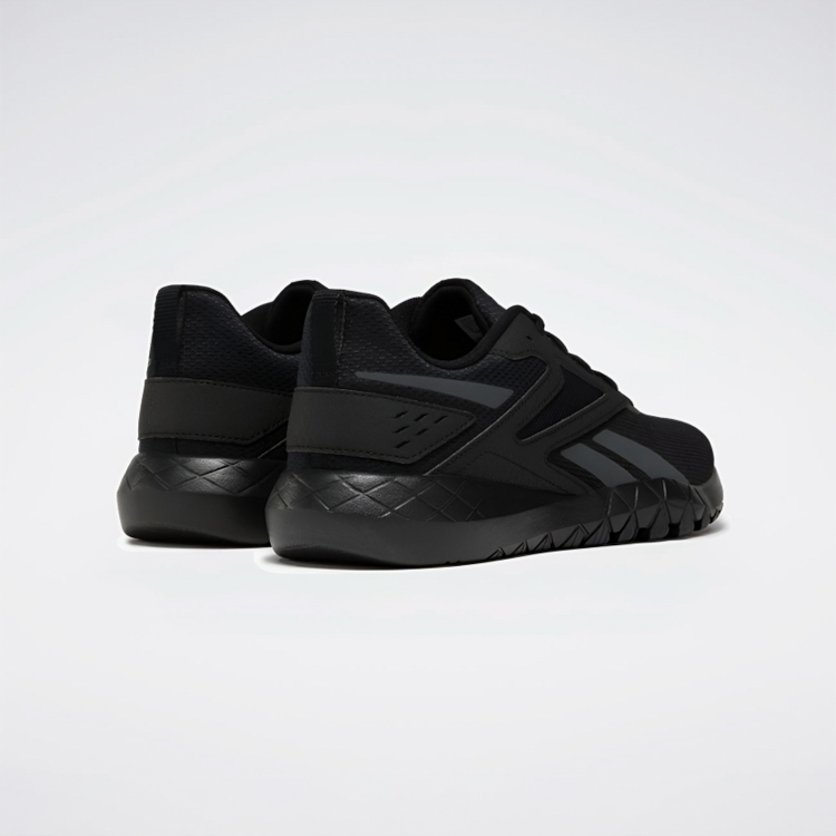 sneakers negro estilo 100033357 marca reebok cl sico 147384 NEGRO 2